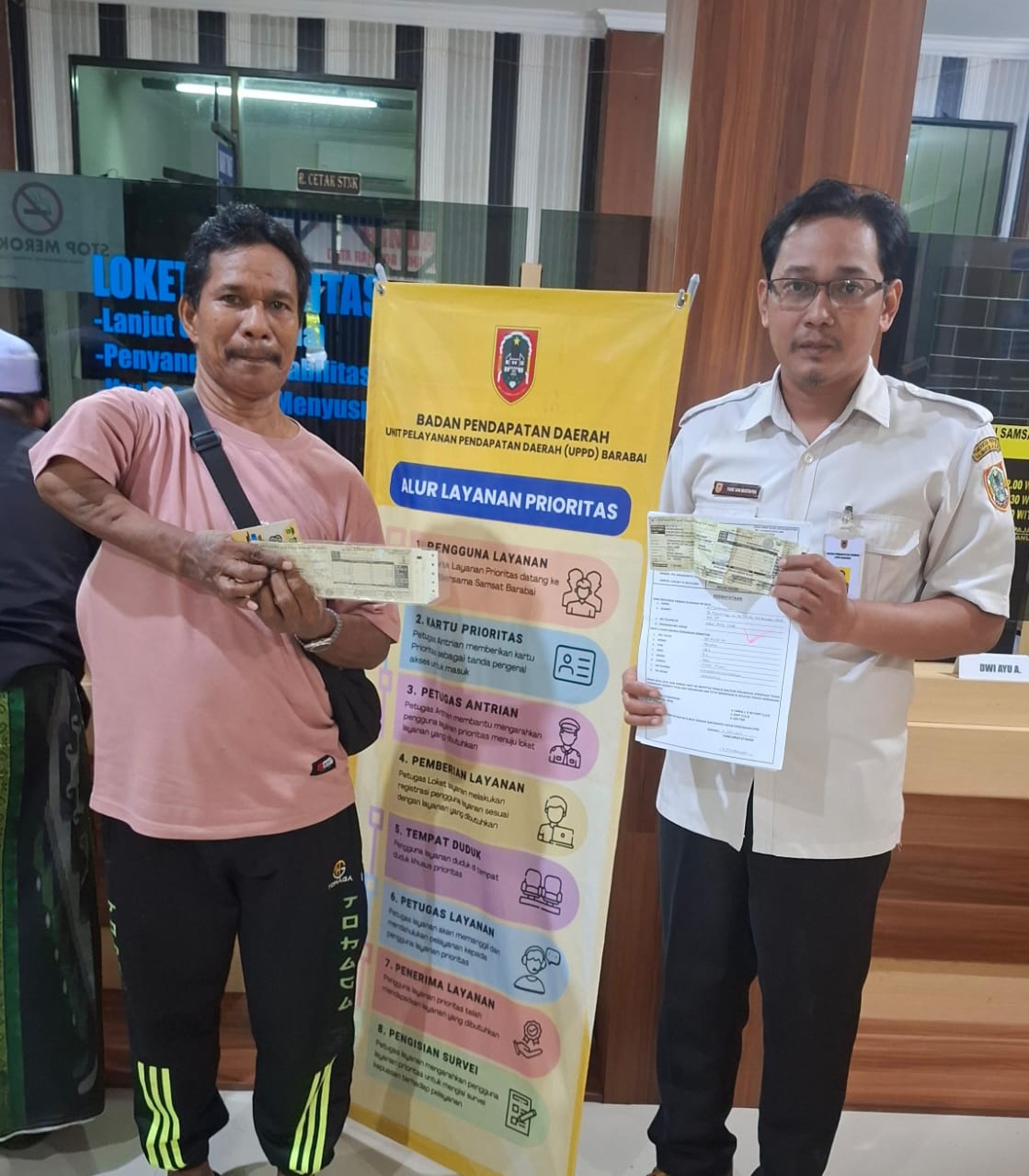 Loket Prioritas: Pelayanan Perpanjangan Pajak Kendaraan Bermotor untuk Lansia, Disabilitas, Ibu Hamil, dan Menyusui